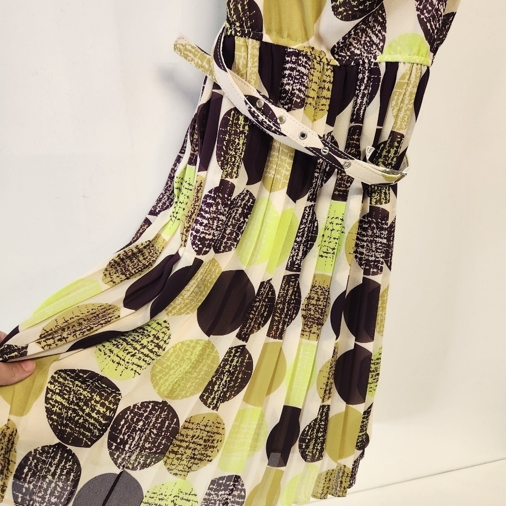 Banana Republic sleeveless belted dress size 6 pleated unattached slip - Picture 3 of 10